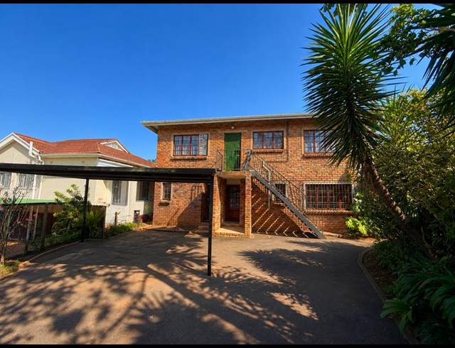 2 BEDROOM DUPLEX FOR SALE IN PRESTBURY
